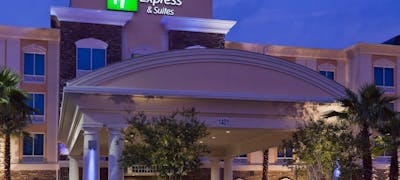 Holiday Inn Express Hotel & Suites Saraland