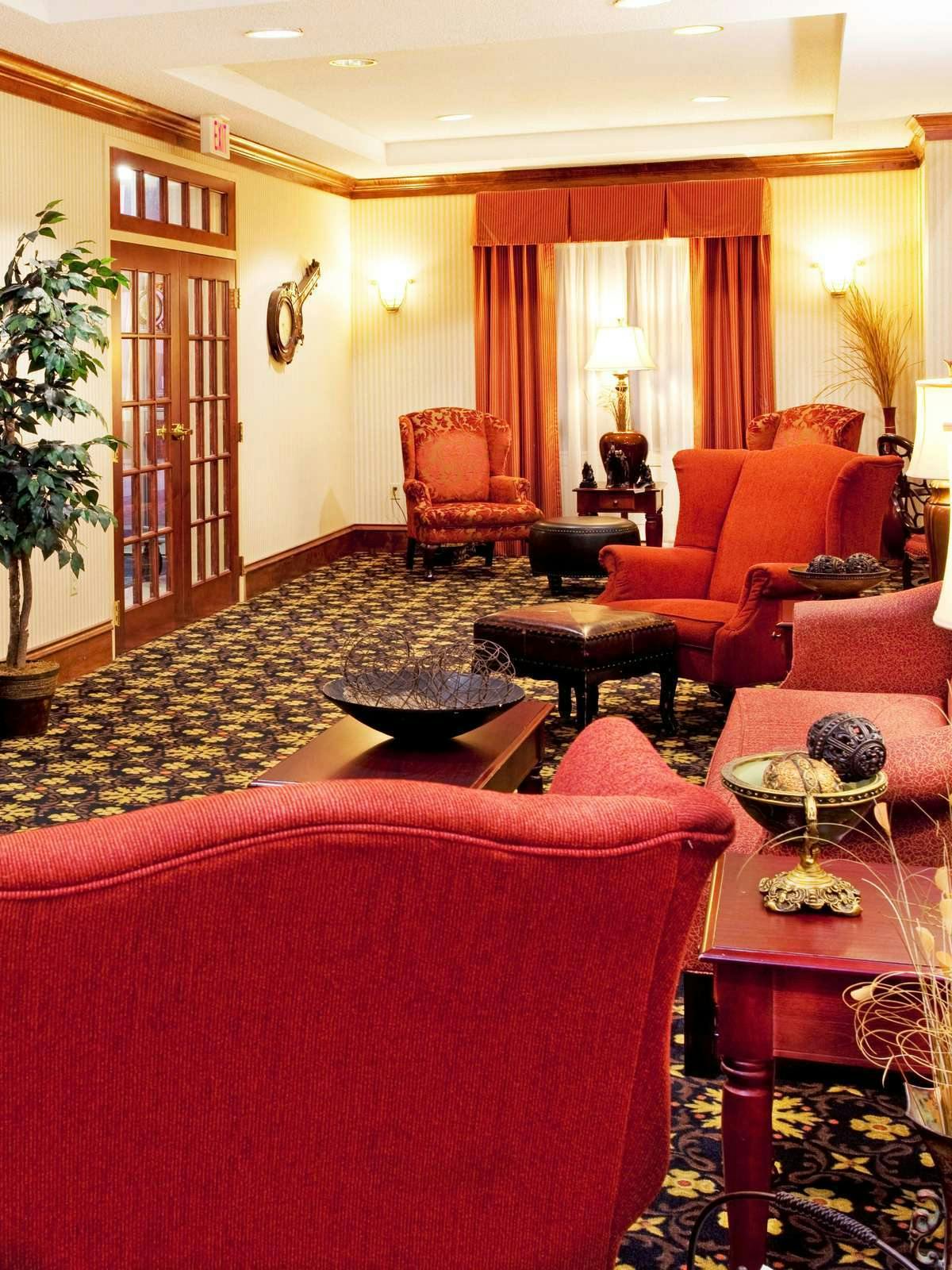 Hotel Holiday Inn Express Hotel & Suites Scott photo 3