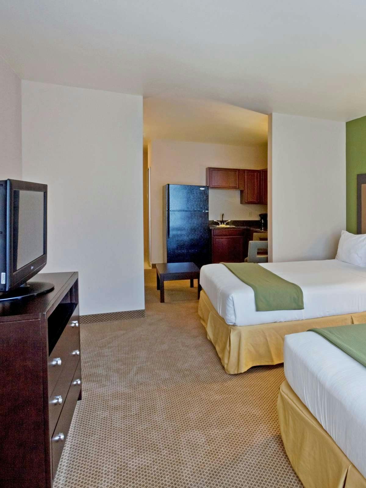 Hotel Holiday Inn Express Hotel & Suites Sequim photo 3