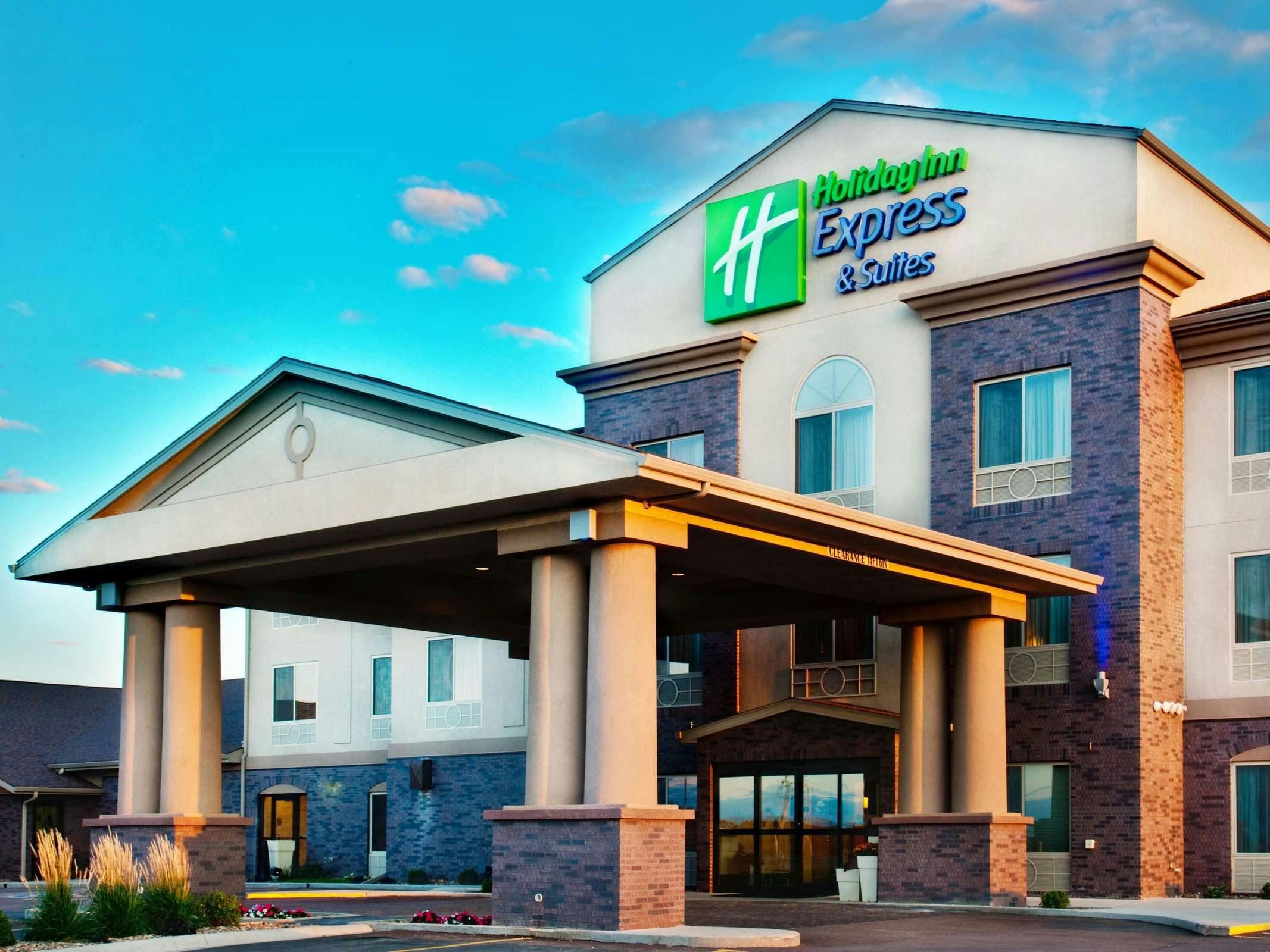 Holiday Inn Express Hotel & Suites Sheldon