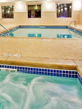 Hotel Holiday Inn Express Hotel & Suites Sioux Center photo 5