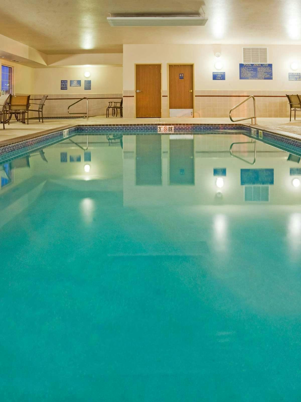 Hotel Holiday Inn Express Hotel & Suites Sioux Falls Empire Mall photo 5