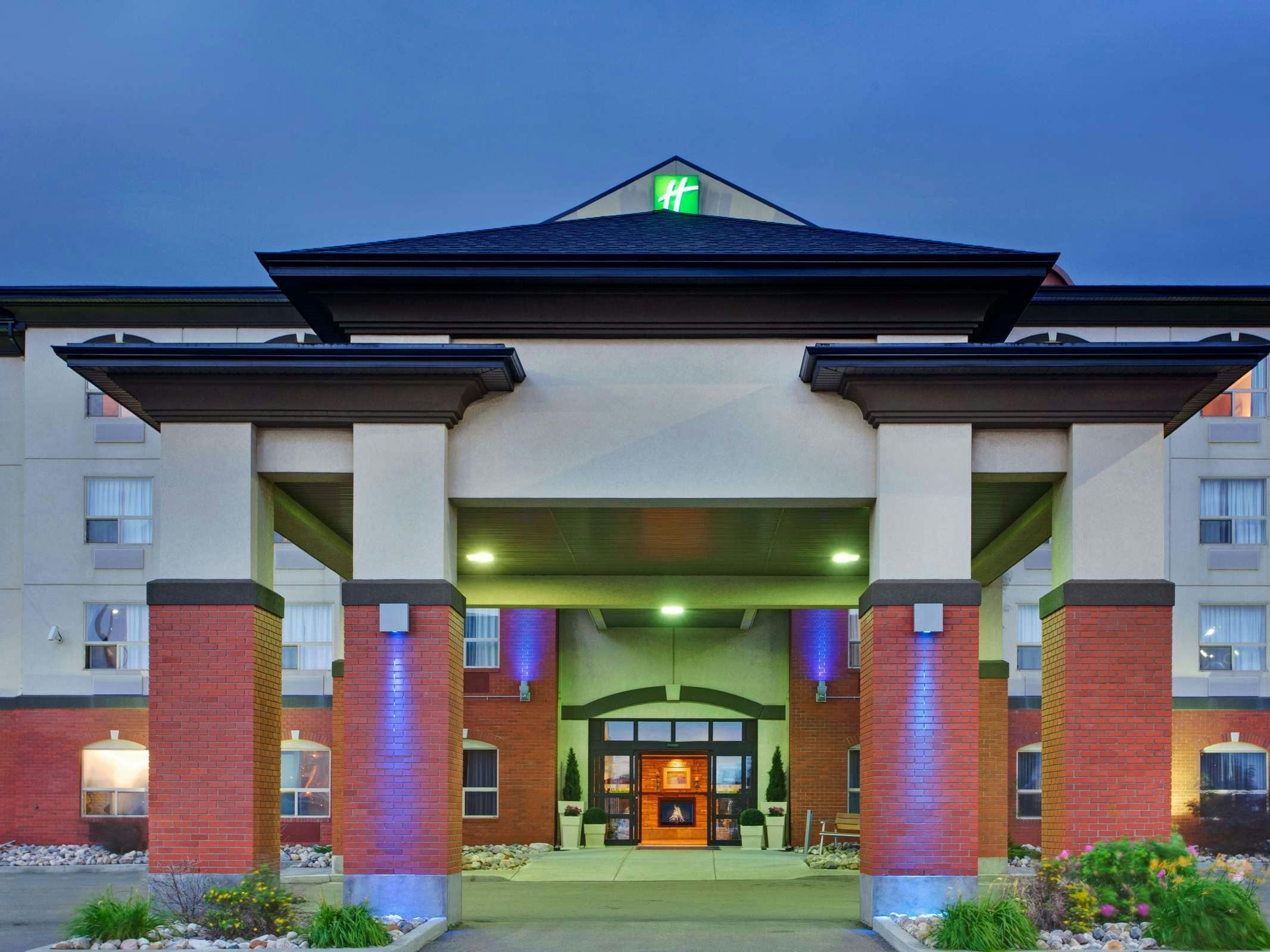 Holiday Inn Express Hotel & Suites Sherwood Park