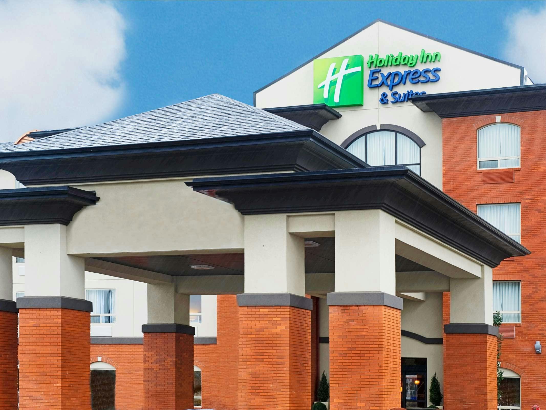 Holiday Inn Express Hotel & Suites Slave Lake
