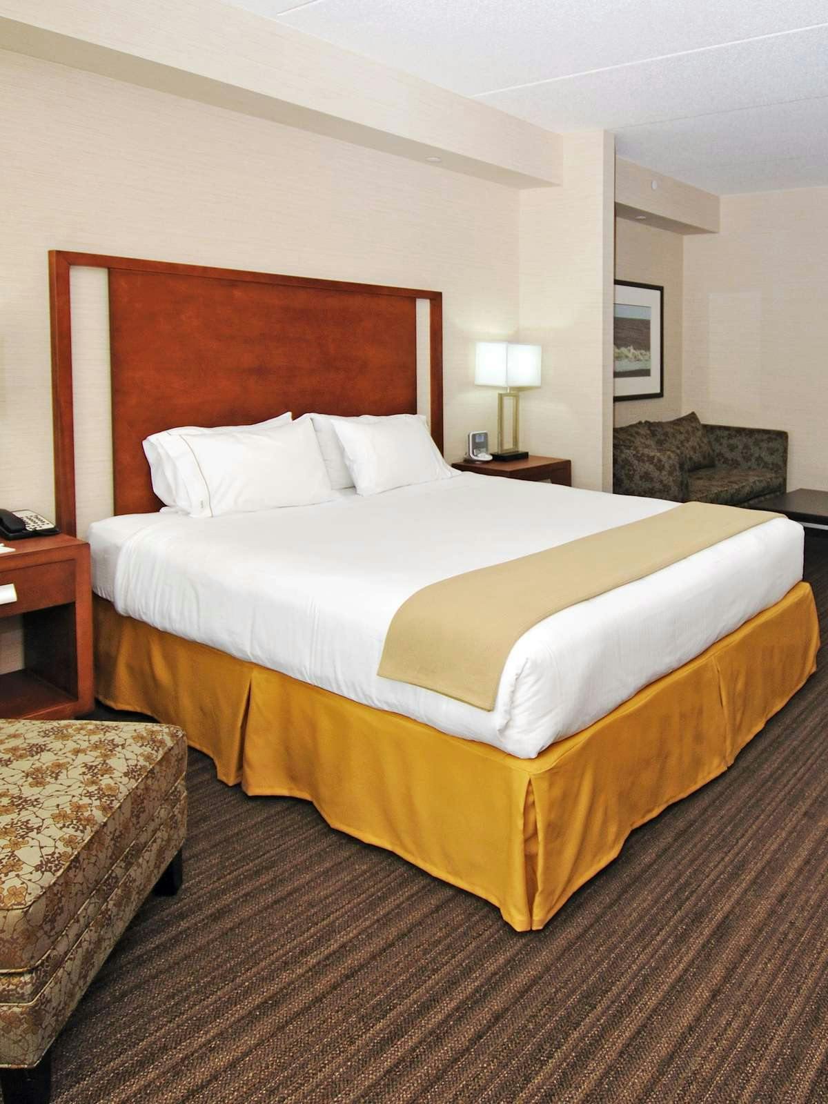 Hotel Holiday Inn Express Hotel & Suites Vaughan Southwest photo 1