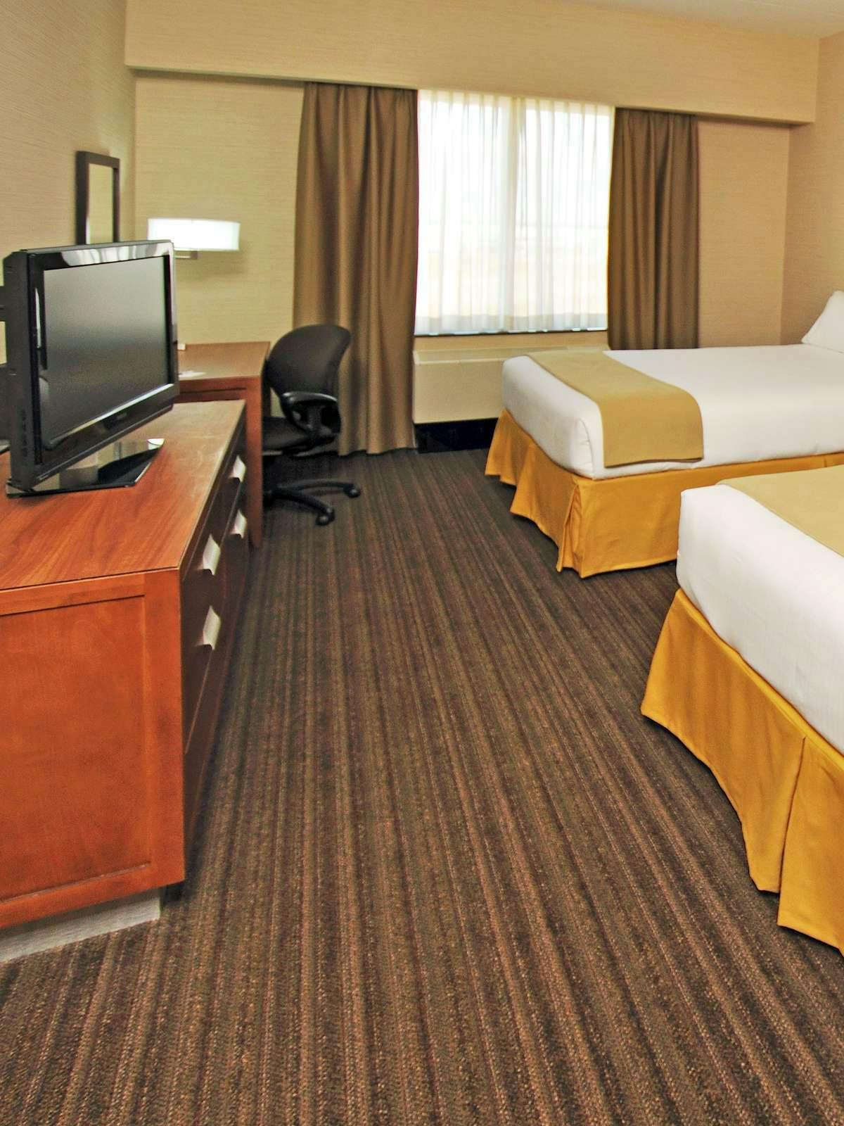 Hotel Holiday Inn Express Hotel & Suites Vaughan Southwest photo 2