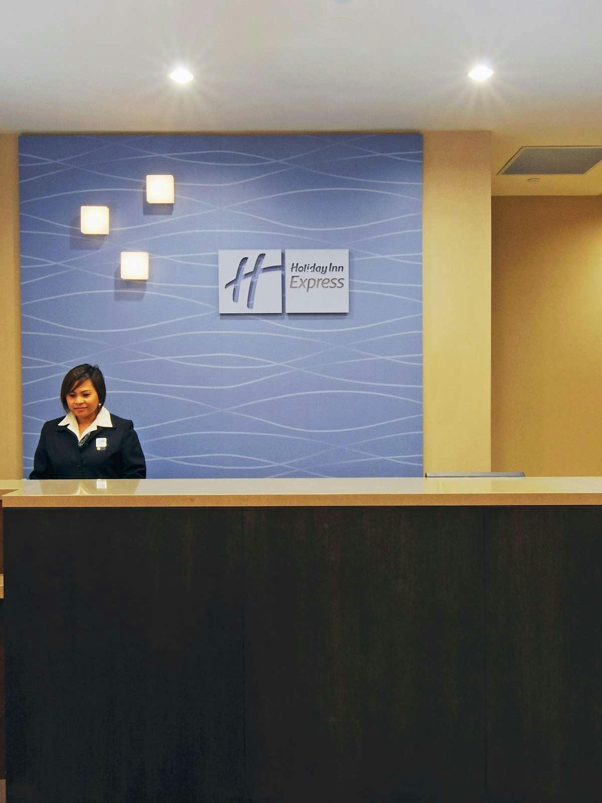 Hotel Holiday Inn Express Hotel & Suites Vaughan Southwest photo 4