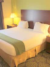 Hotel Holiday Inn Express Hotel & Suites Starkville photo 1
