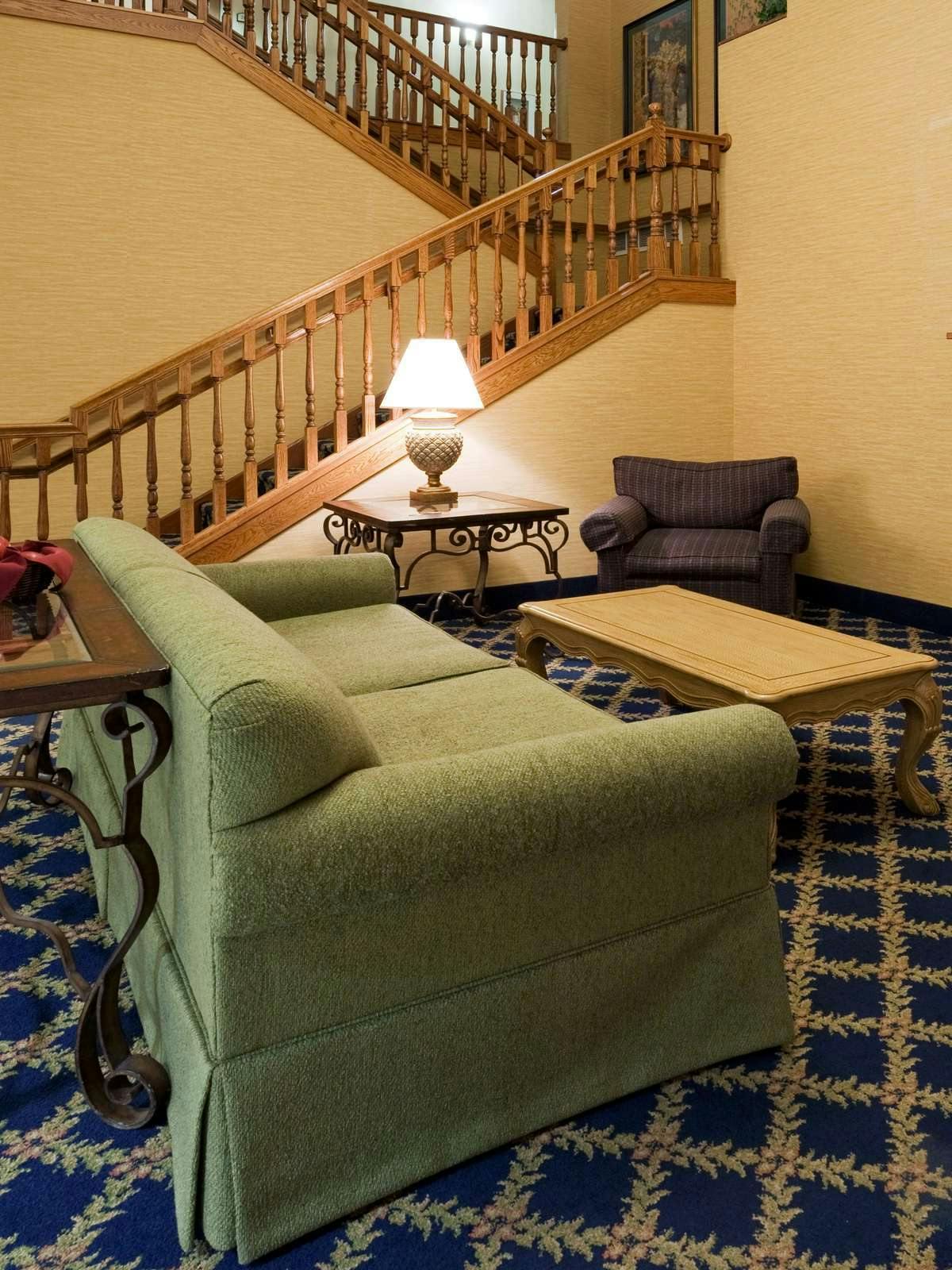 Hotel Holiday Inn Express Hotel & Suites St. Cloud photo 3