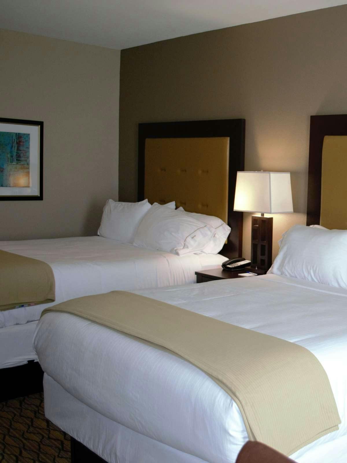 Hotel Holiday Inn Express Hotel & Suites St. Joseph photo 1