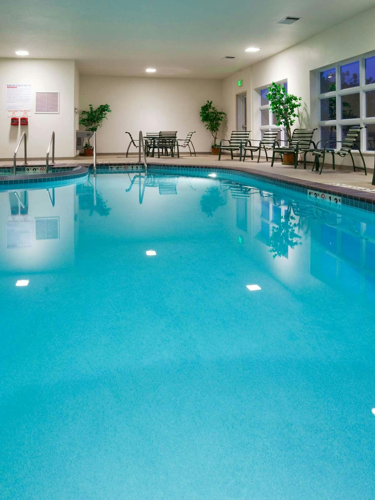 Hotel Holiday Inn Express Hotel & Suites Stevens Point photo 5