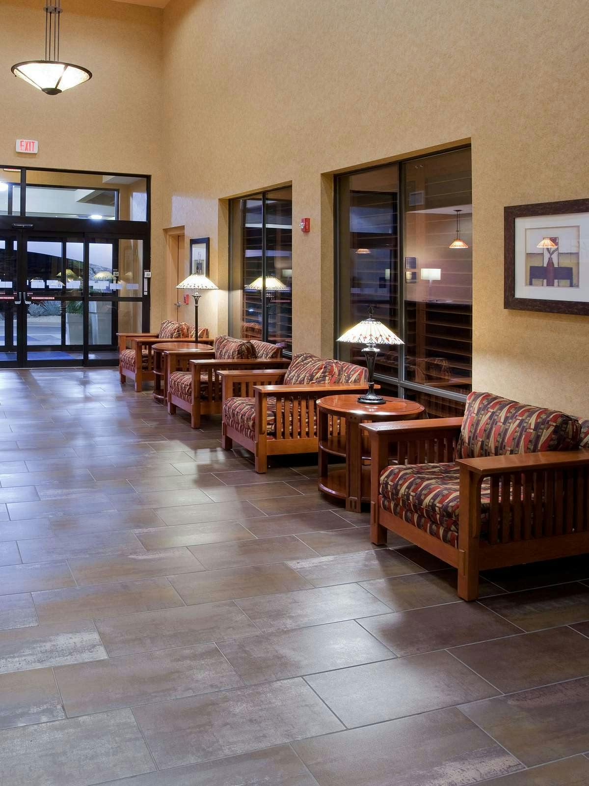 Hotel Holiday Inn Express Hotel & Suites St. George North Zion photo 4