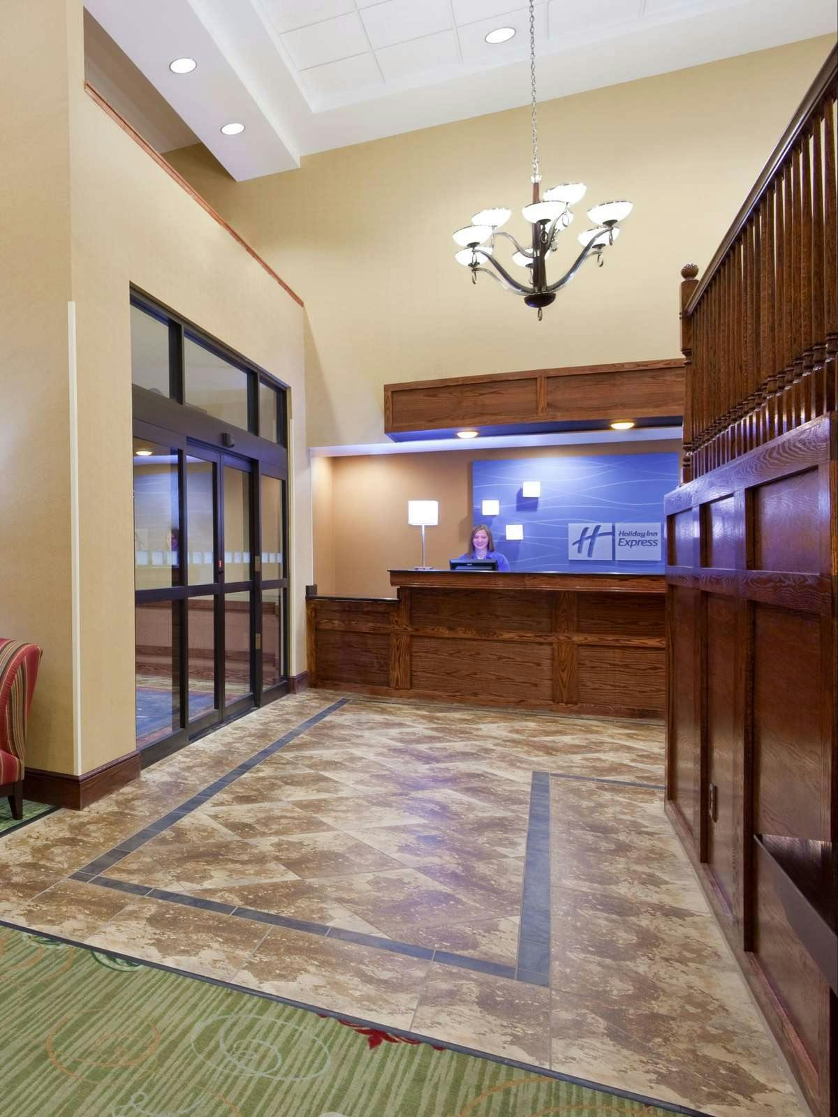 Hotel Holiday Inn Express Hotel & Suites Streetsboro photo 4