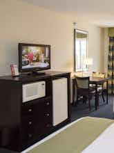 Hotel Holiday Inn Express Hotel & Suites St. Joseph photo 2