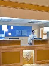 Hotel Holiday Inn Express Hotel & Suites St. Joseph photo 4