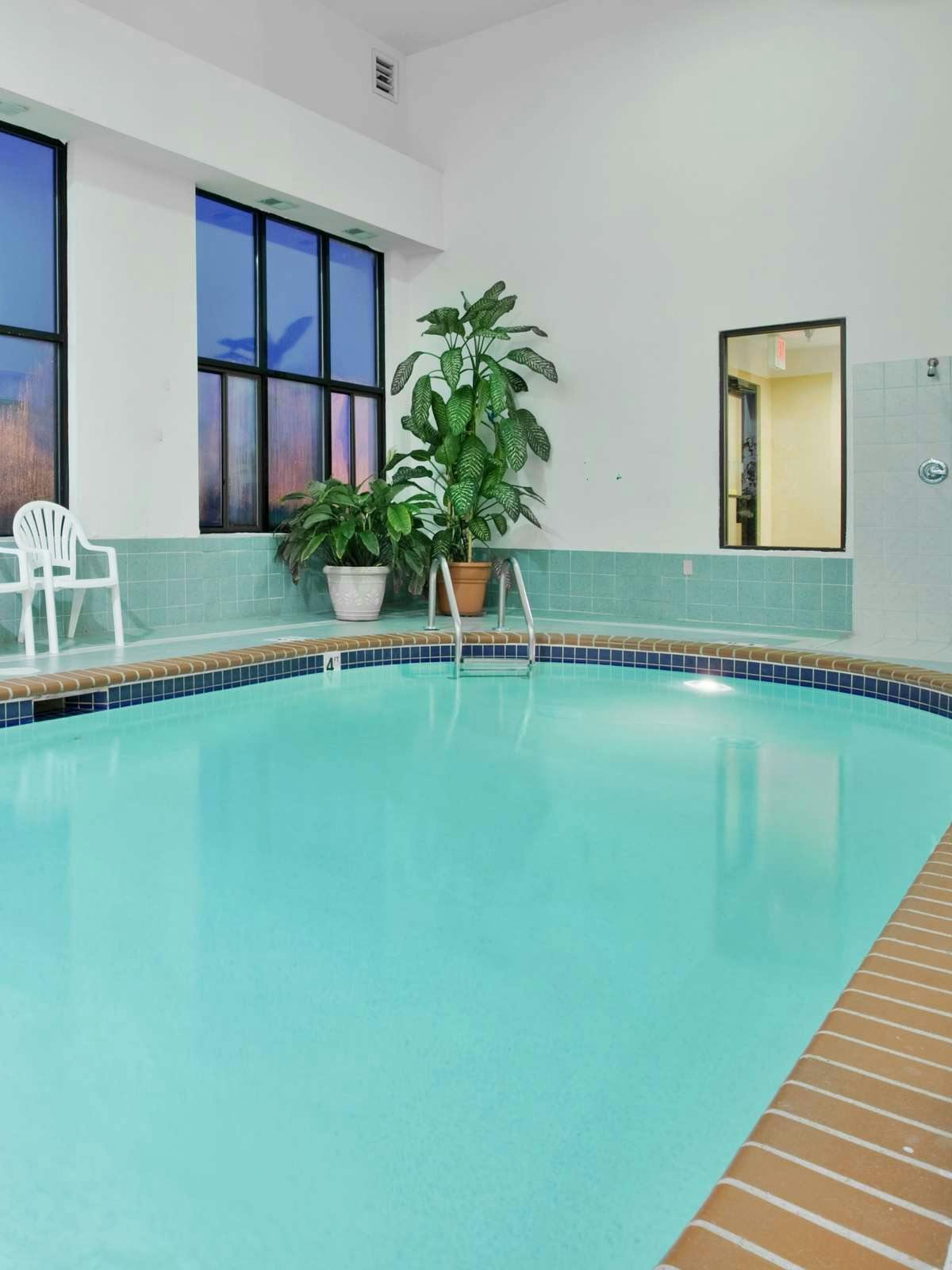 Hotel Holiday Inn Express Hotel & Suites St. Louis West Fenton photo 5