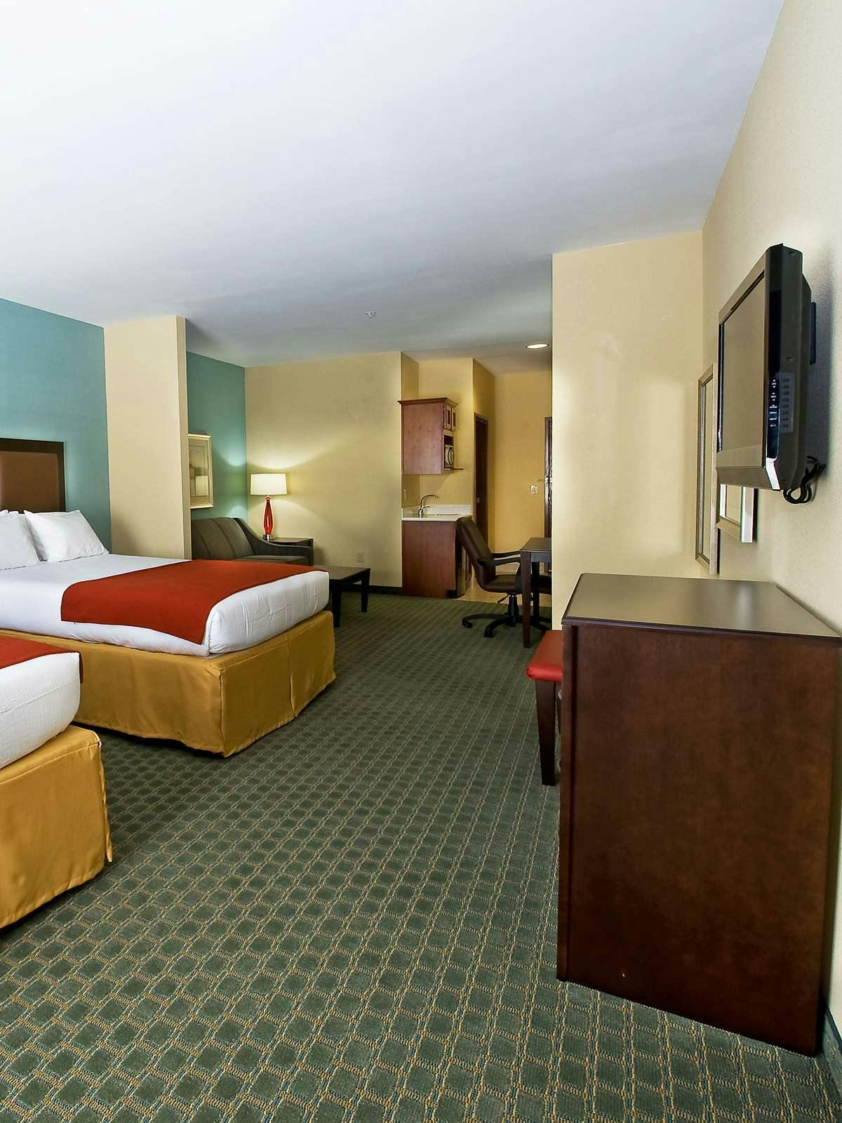 Hotel Holiday Inn Express Hotel & Suites Surprise photo 3