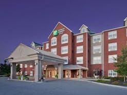 Holiday Inn Express Hotel & Suites St. Louis West O'Fallon