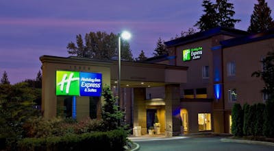 Holiday Inn Express Hotel & Suites Surrey