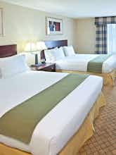 Hotel Holiday Inn Express Hotel & Suites Sumner photo 1