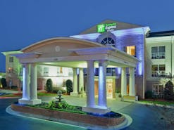 Holiday Inn Express Hotel & Suites Vicksburg