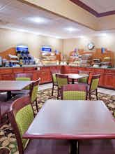 Hotel Holiday Inn Express Hotel & Suites Troy photo 5