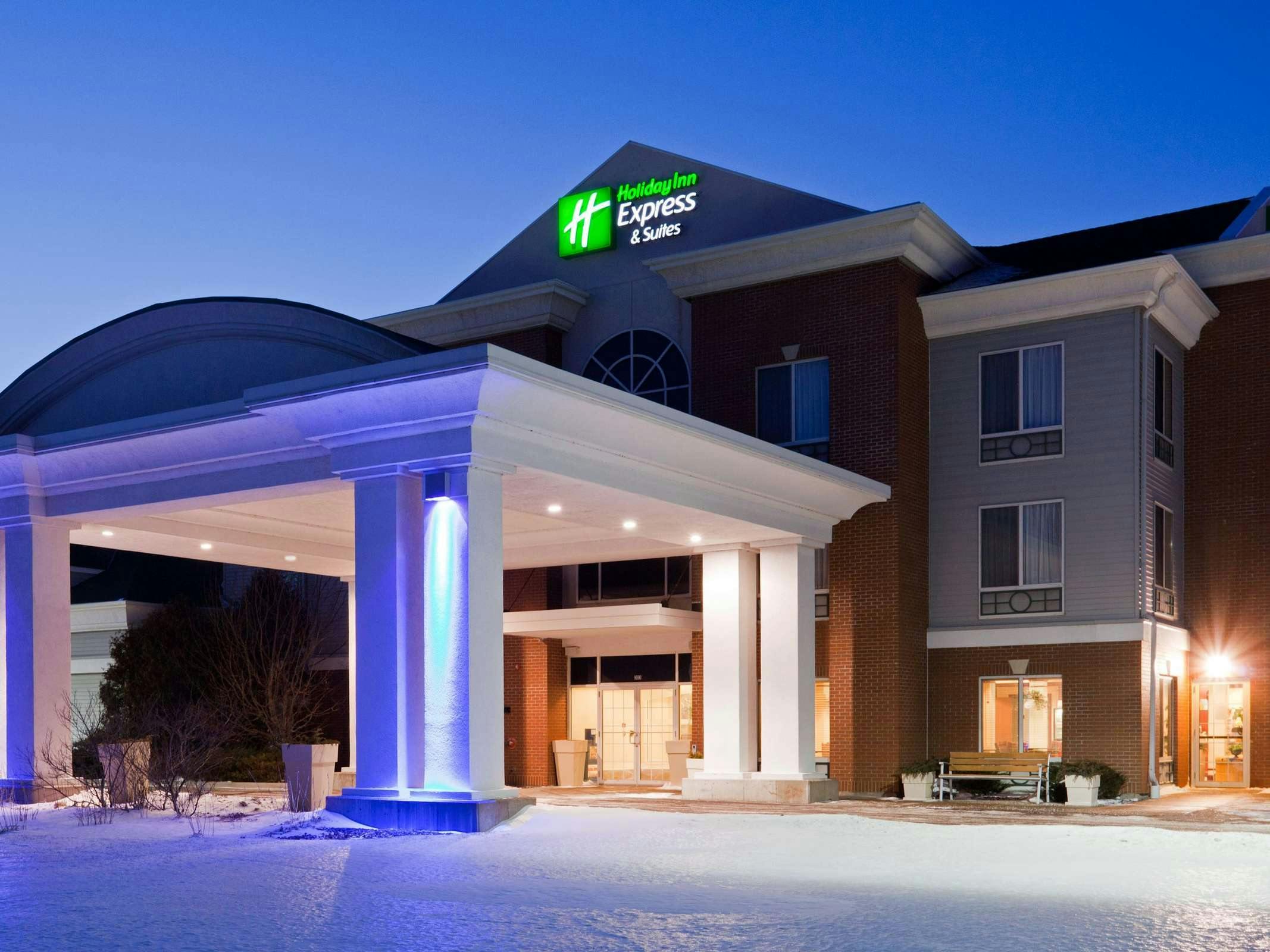 Holiday Inn Express Hotel & Suites Superior