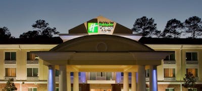 Holiday Inn Express Hotel & Suites Walterboro