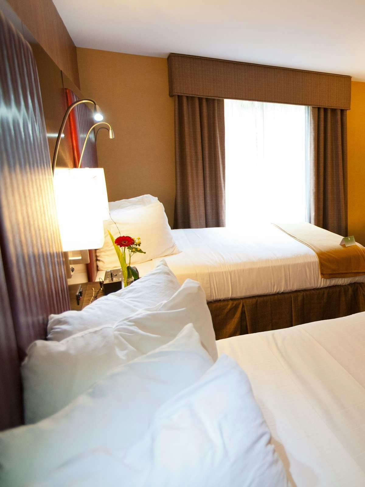 Hotel Holiday Inn Express Hotel & Suites Vineland Millville photo 1