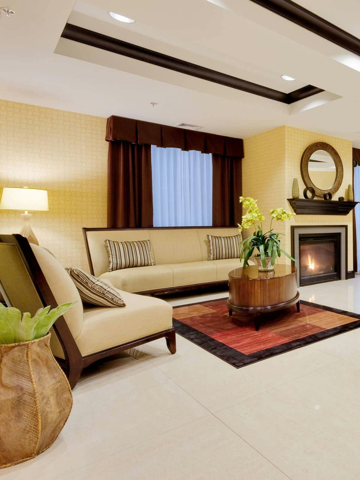 Hotel Holiday Inn Express Hotel & Suites Warminster photo 3