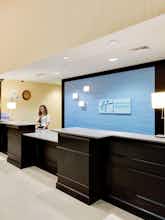 Hotel Holiday Inn Express Hotel & Suites Warminster photo 4