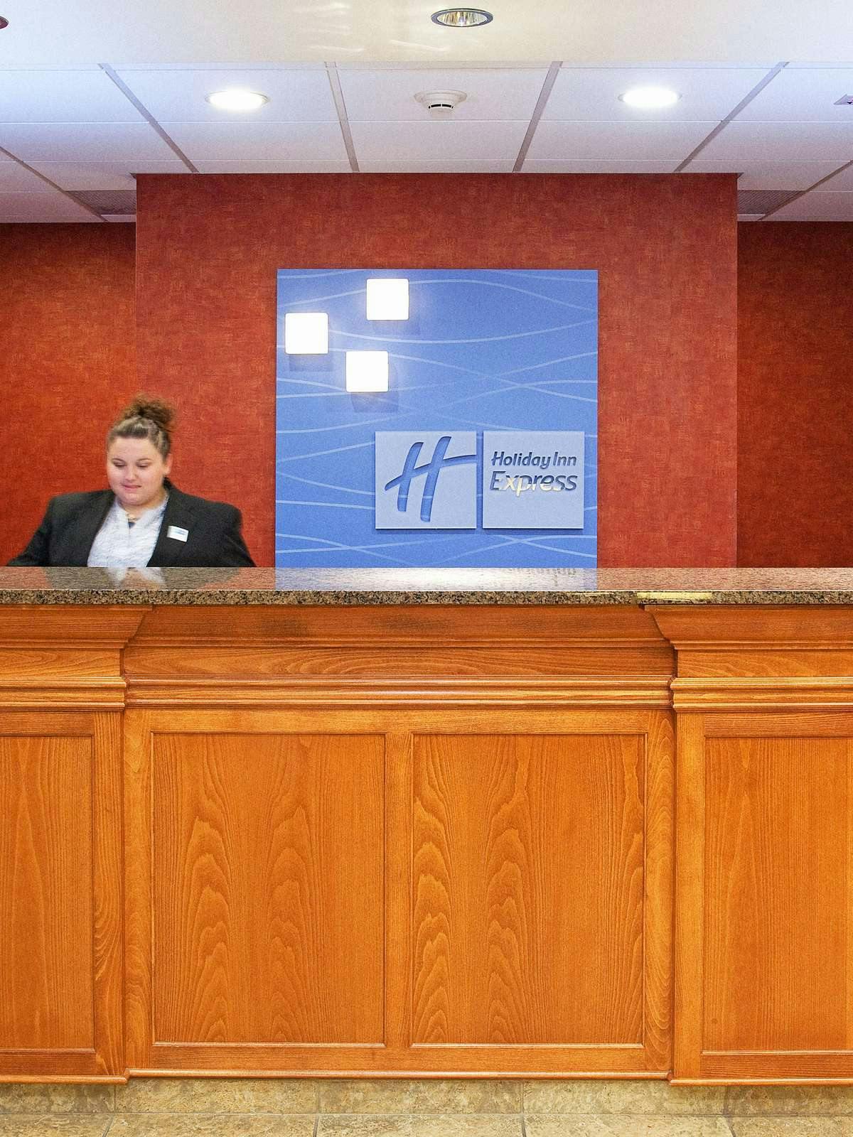 Hotel Holiday Inn Express Hotel & Suites Vernal Dinosaurland photo 4