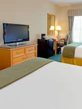 Hotel Holiday Inn Express Hotel & Suites Watertown Thousand Islands photo 2