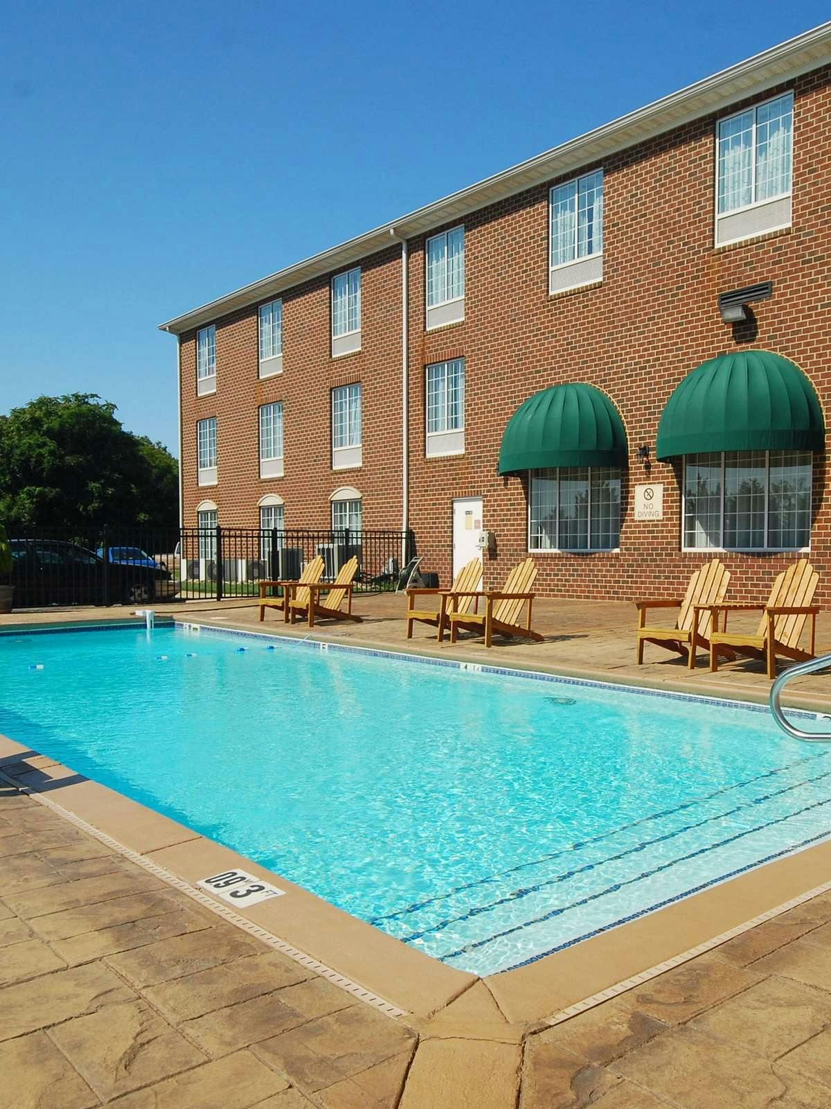 Hotel Holiday Inn Express Hotel & Suites Warrenton photo 5