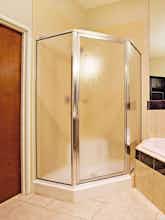 Hotel Holiday Inn Express Hotel & Suites Vernon College photo 3