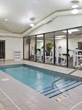 Hotel Holiday Inn Express Hotel & Suites Wadsworth photo 4