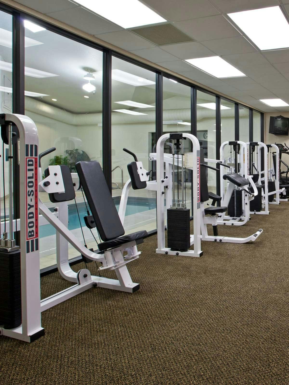 Hotel Holiday Inn Express Hotel & Suites Wadsworth photo 5