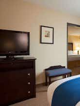 Hotel Holiday Inn Express Hotel & Suites Verona - Madison photo 2