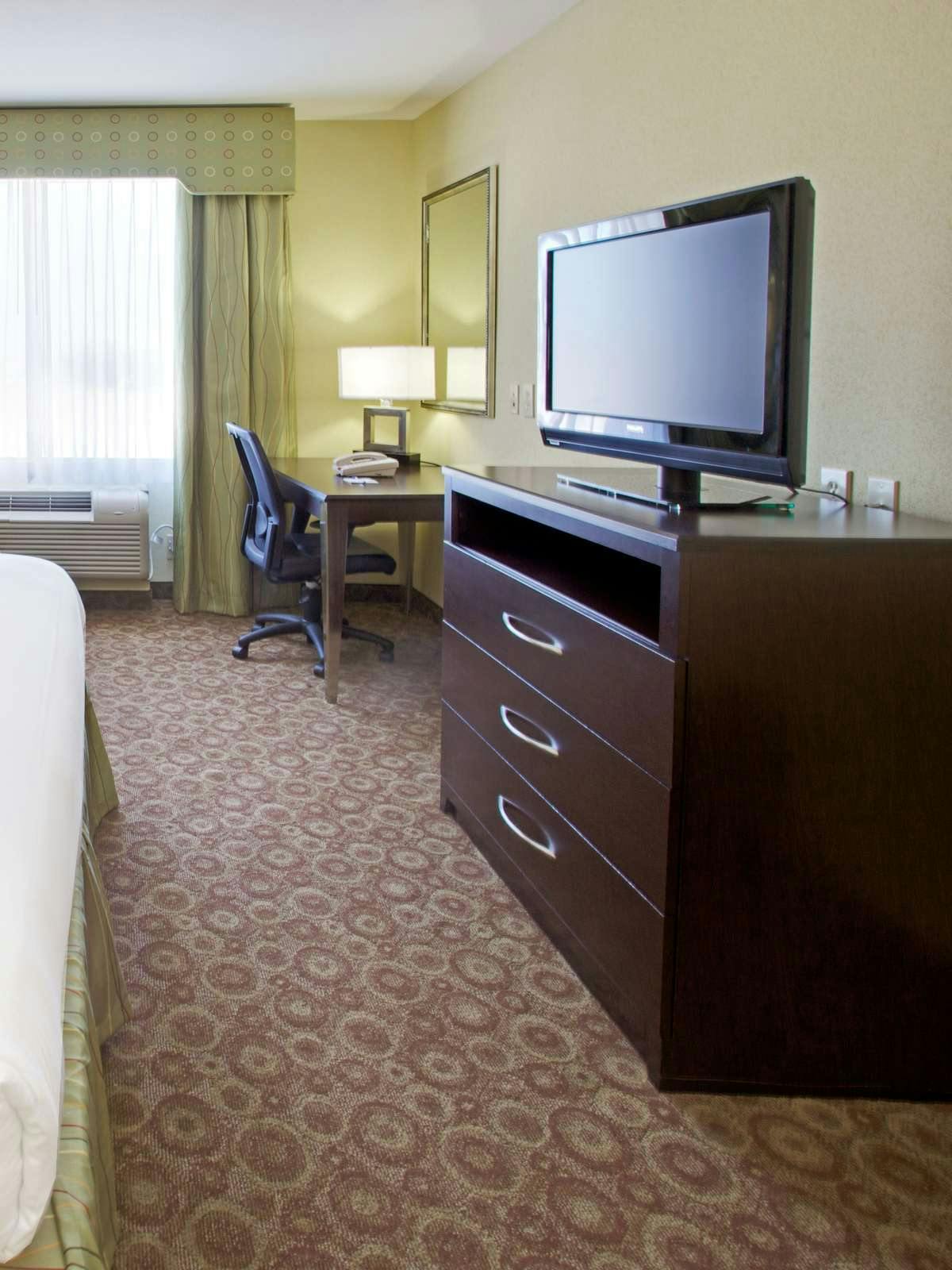 Hotel Holiday Inn Express Hotel & Suites Waller photo 2