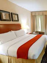 Hotel Holiday Inn Express Hotel & Suites West Chester photo 1