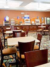 Hotel Holiday Inn Express Hotel & Suites West Coxsackie photo 4