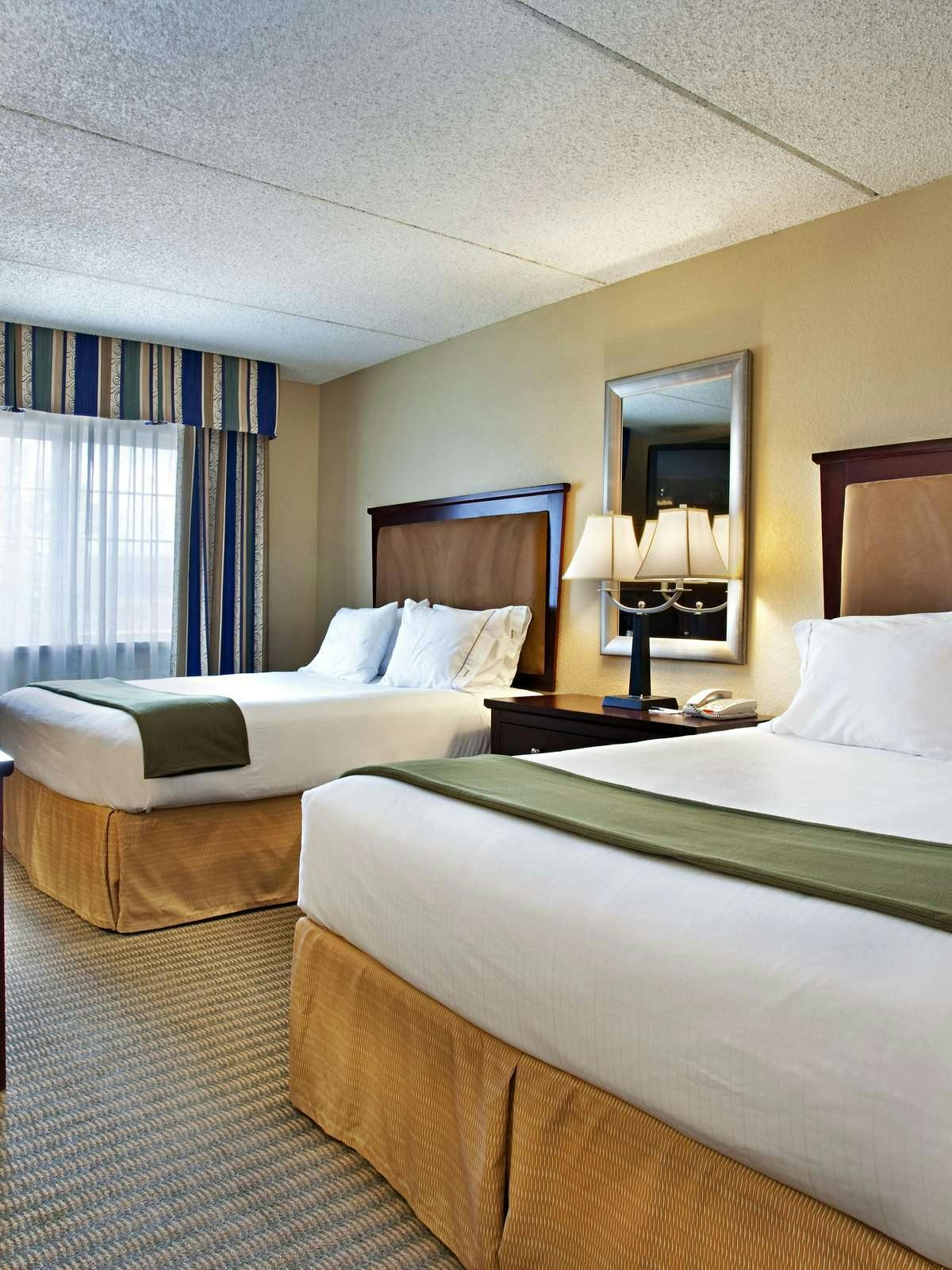 Hotel Holiday Inn Express Hotel & Suites Wheat Ridge photo 1