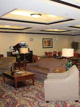 Hotel Holiday Inn Express Hotel & Suites Wheeling photo 4
