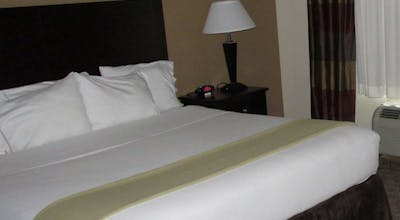 Holiday Inn Express Hotel & Suites Wheeling