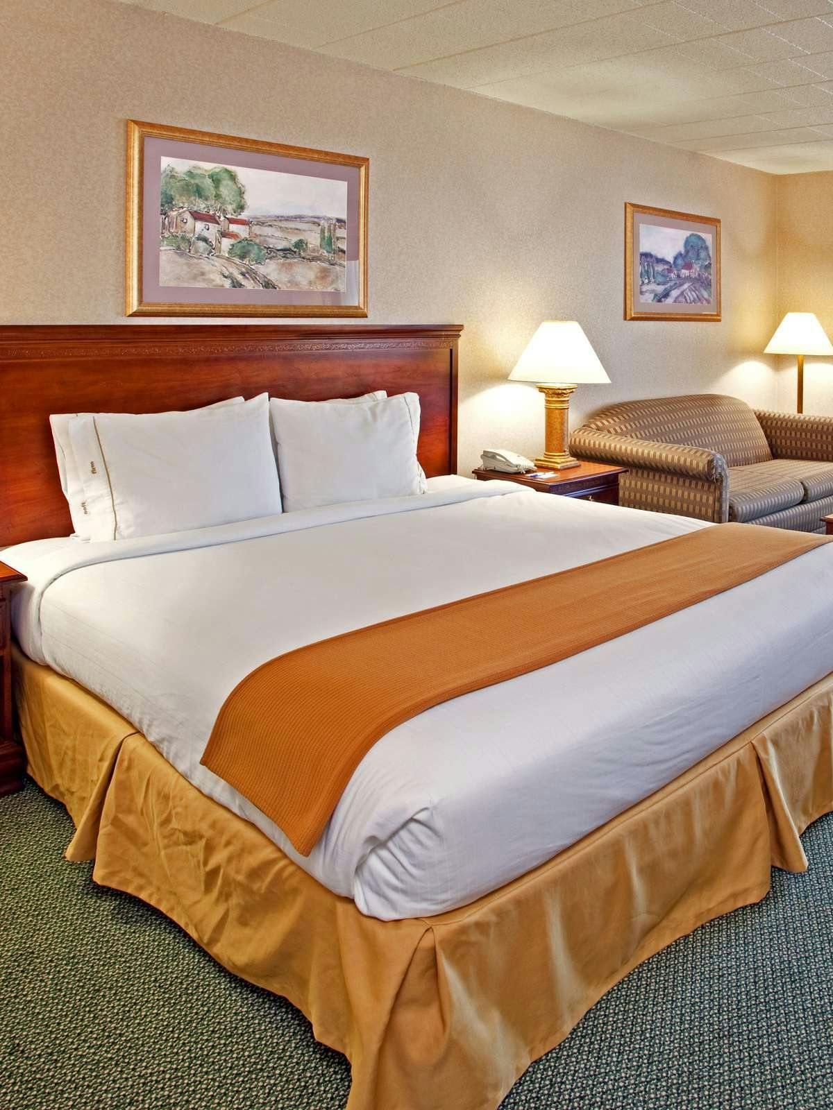 Hotel Holiday Inn Express Hotel & Suites West Mifflin photo 1