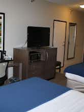 Hotel Holiday Inn Express Hotel & Suites Wichita Northeast photo 3