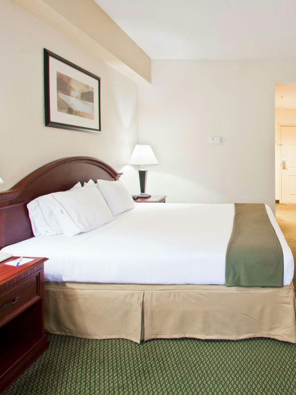 Hotel Holiday Inn Express Hotel & Suites West Palm Beach photo 1