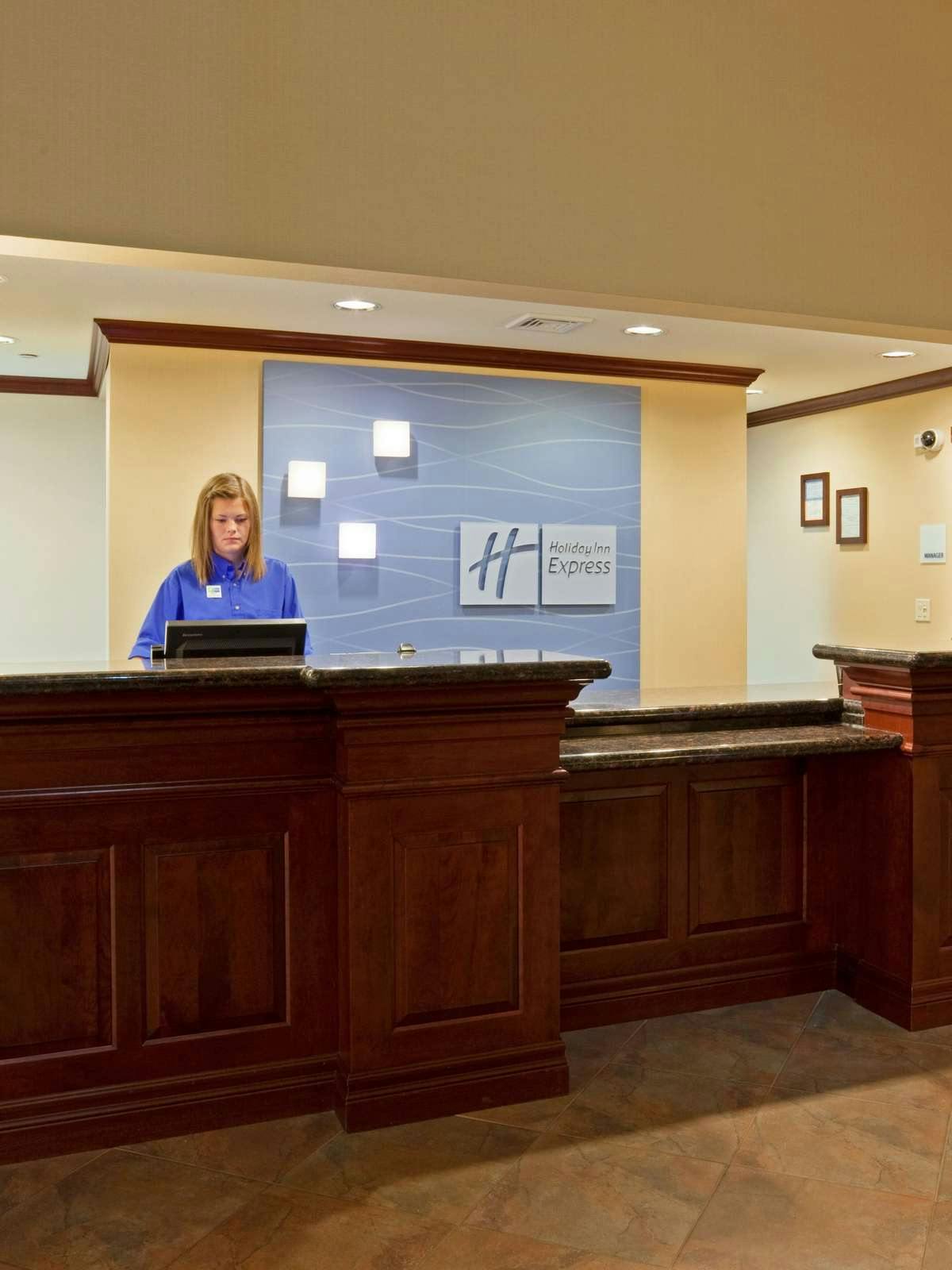 Hotel Holiday Inn Express Hotel & Suites Winona photo 5