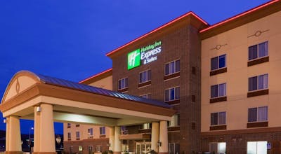 Holiday Inn Express Hotel & Suites Winona