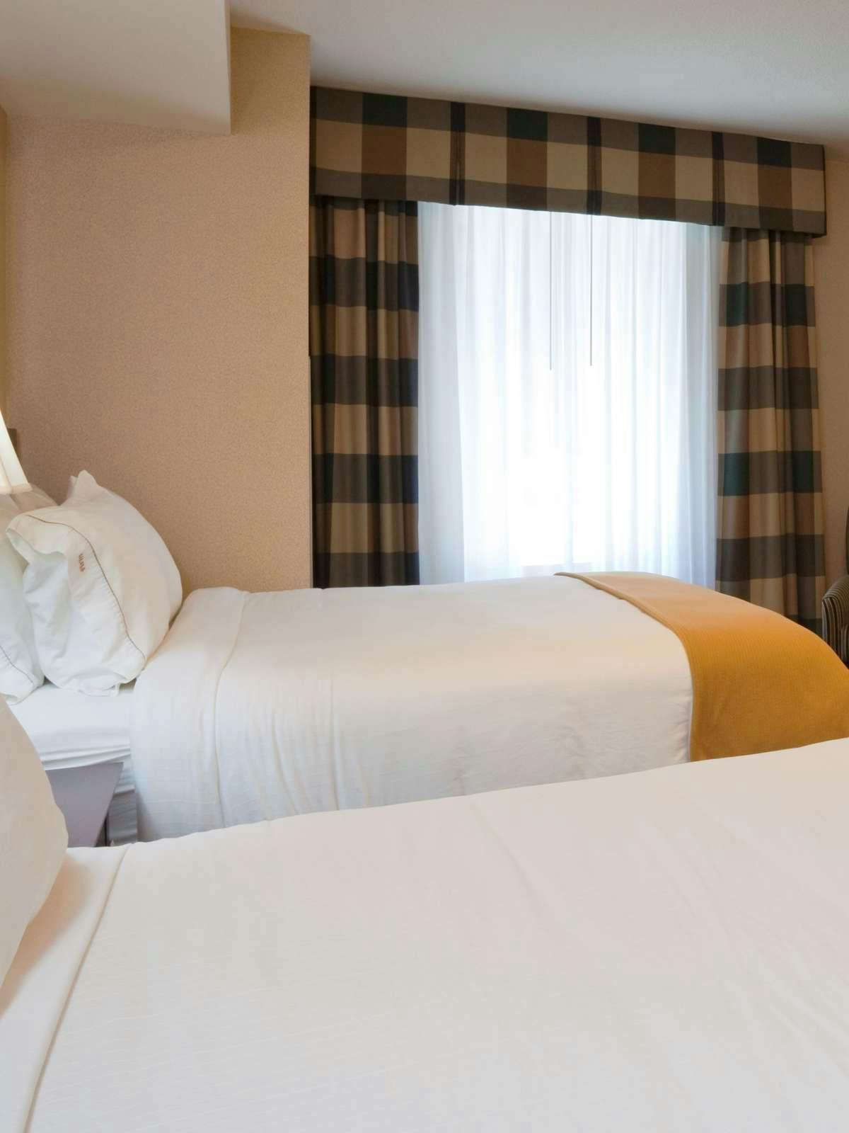 Hotel Holiday Inn Express Hotel & Suites Winona photo 1